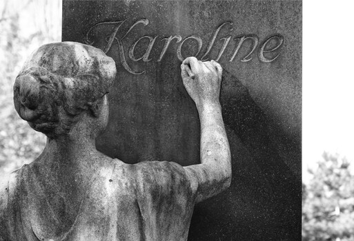 Karoline..