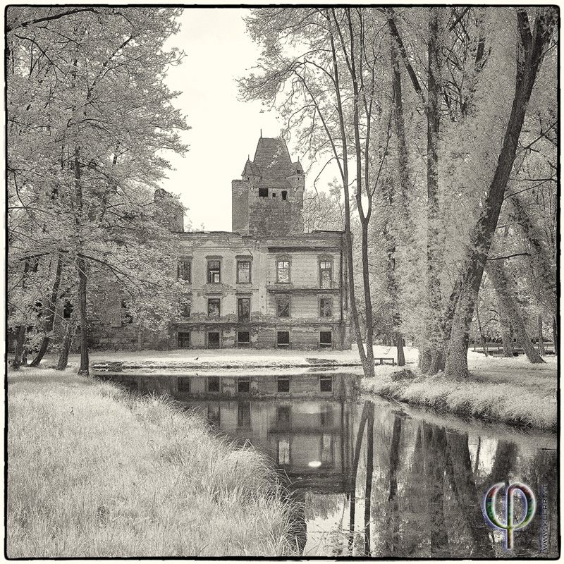 Schloss am Wasser