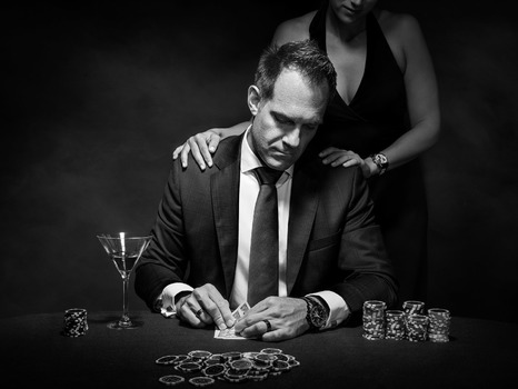 Pokerspieler mit Dame