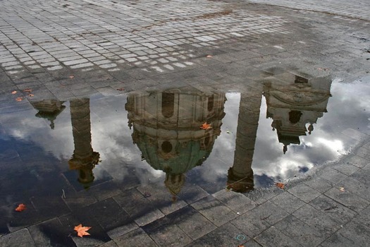 Karlskirche Spiegelung