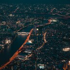 Tokyo Stadtzentrum bei Nacht