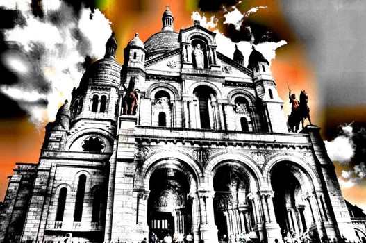 Sacre Coure in Flammen