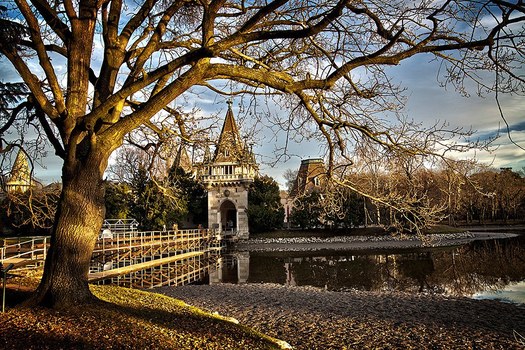 Schloss Laxenburg im Herbst