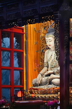 der weiße Buddha