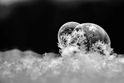 Seifenblase auf Eis und Schnee...