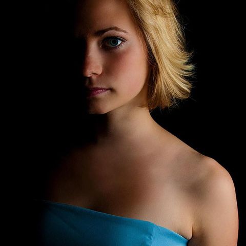 Emelie (1)