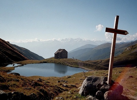 Panorama mit alter Hütte