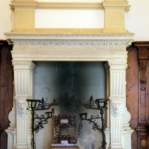 Roenburg - Kamin