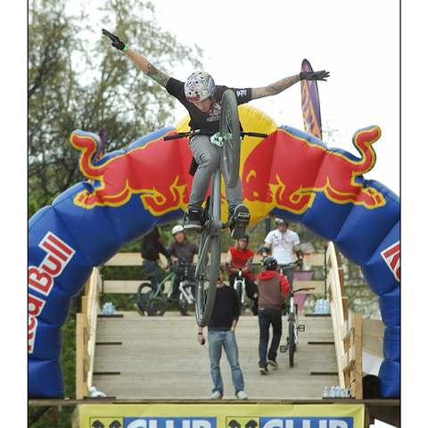 red bull verleiht....