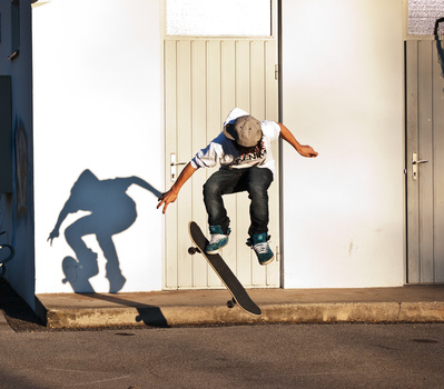 Ollie Shadow on the Wall