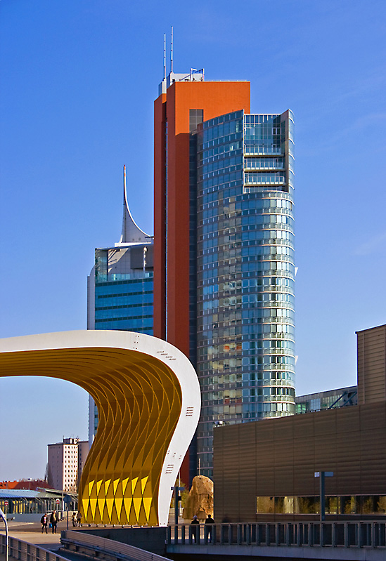 Blue - Sky - Scraper