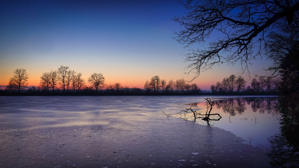 Eis und Wasser