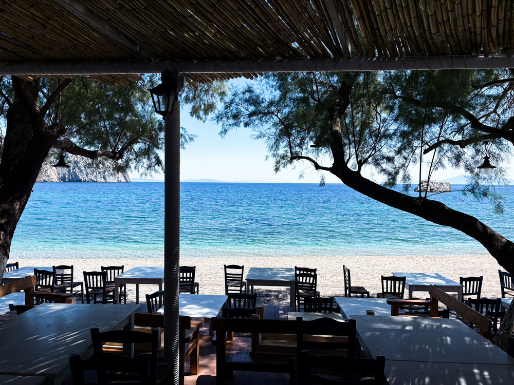 Tarti Beach Taverna
