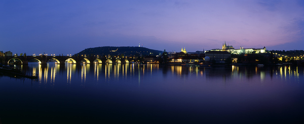 Karlsbrücke & Hradčany in Prag