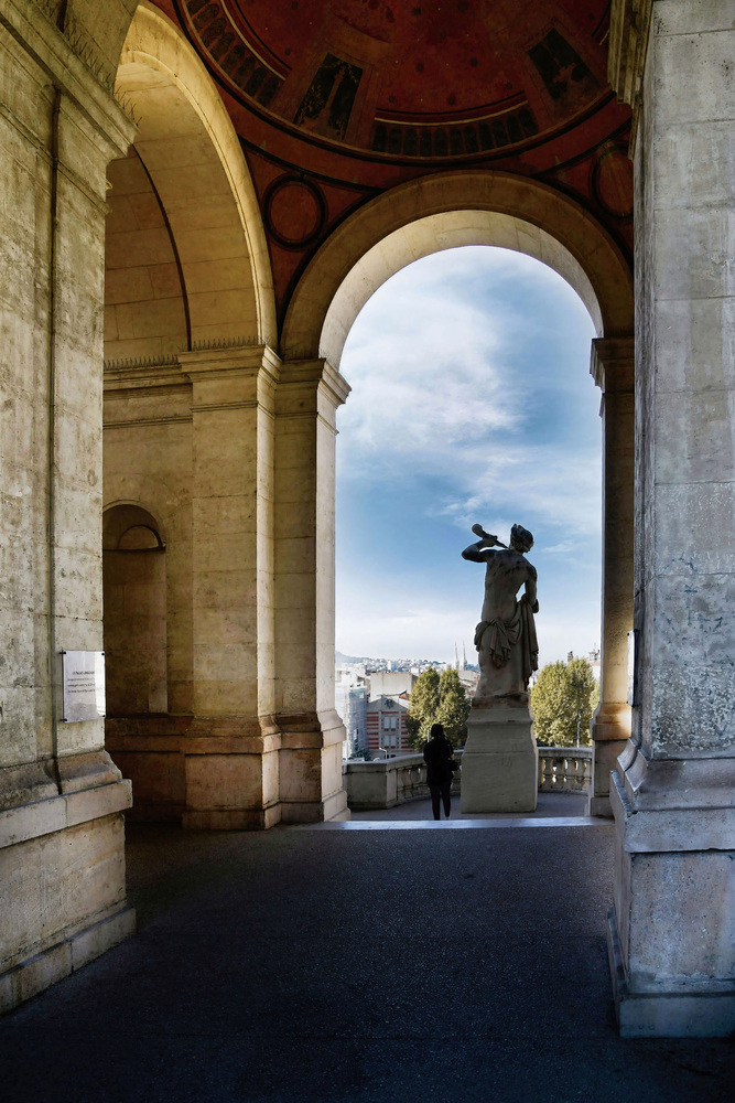 auf Palais Longchamp