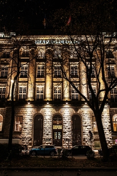Hapag Lloyd in Gold