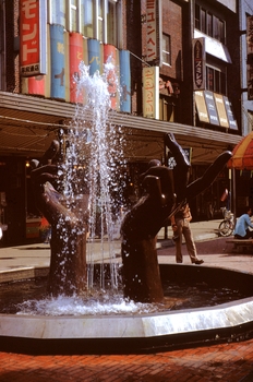 1974 Brunnen in Asahikawa ...