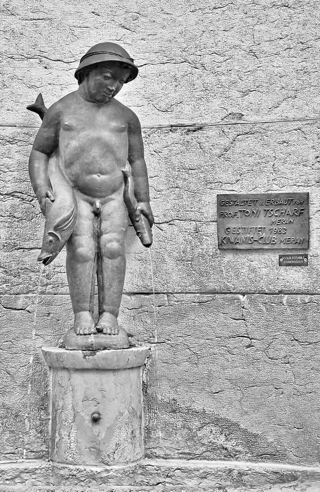 "Manneken Pis"  (Poisson Pis) / Meran  ;-)