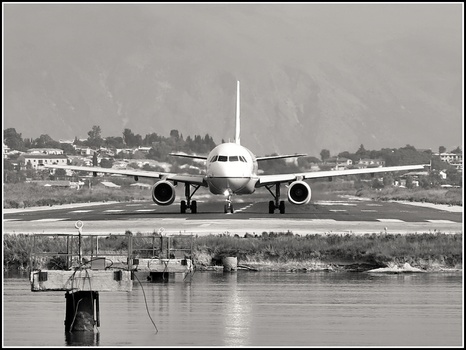 Kérkyra Airport  (Korfu)