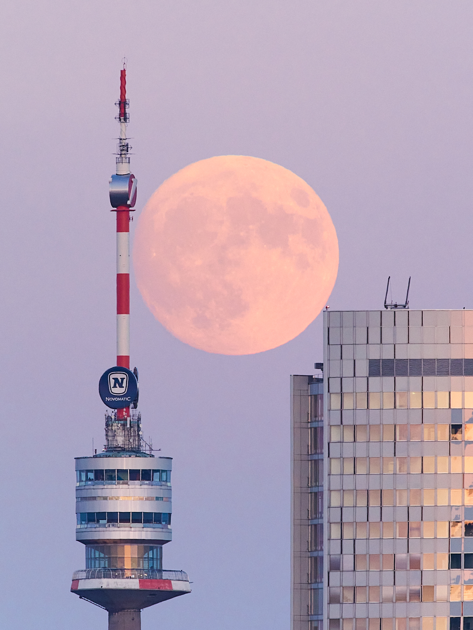 Eng ist es in der Donaucity