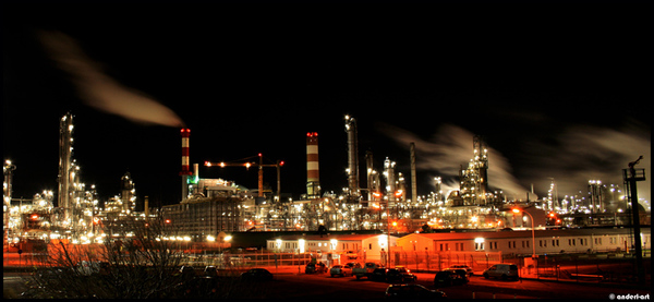 OMV Schwechat@night II