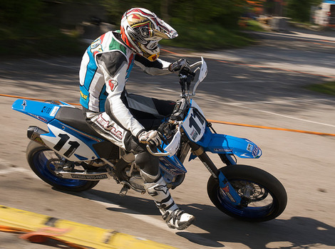Supermoto