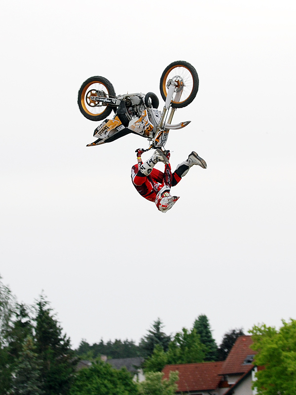 Remi Bizouard - Backflip