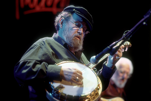 RIP Barney McKenna