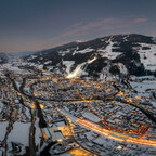 warten aufs "night race" , Schladming