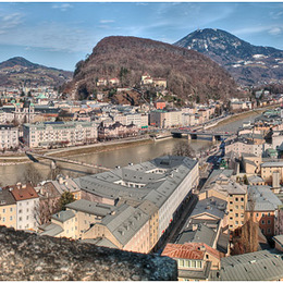 Blick vom Mönchsberg zur Mozartstadt