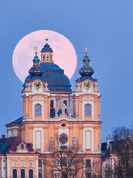 Frühlingsvollmond am 28.3 Stift Melk