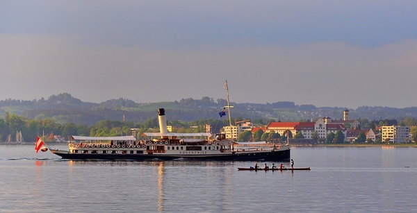 Dampfschiff Hohentwiel vor Lochau am Bodensee