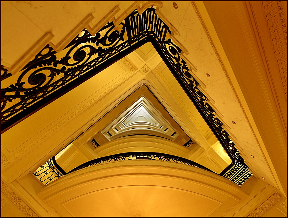 Hotel Palace Polonia - Treppenhaus