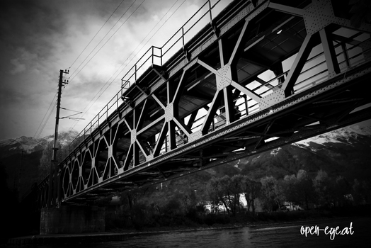 Tha bridge