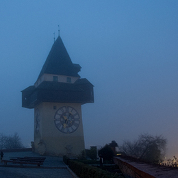 Grazer Uhrturm frühmorgens