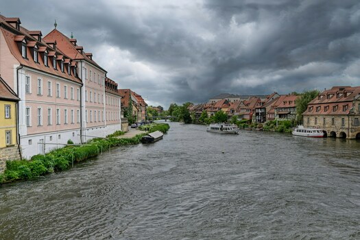 dunkle Wolken.....