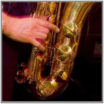 Live is Live - Saxofon