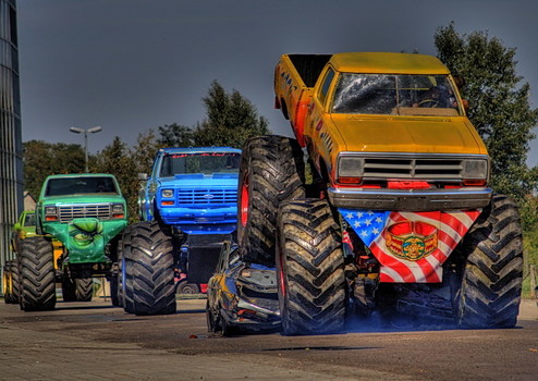 viele Monster