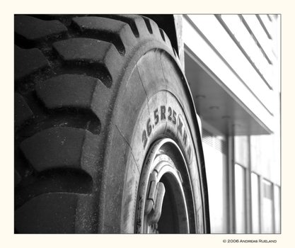 26.5R25