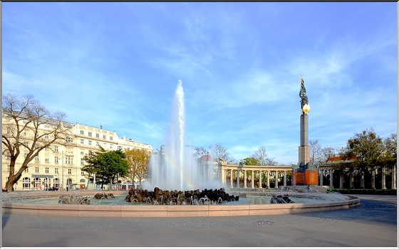 Schwarzenbergplatz