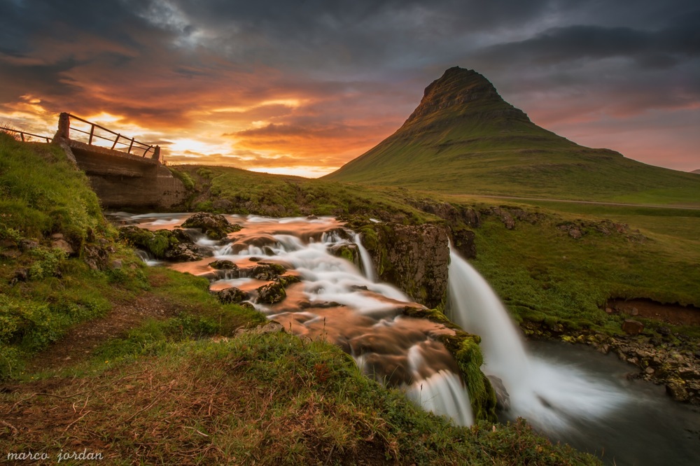 kirkjufellsfoss/mitternachtssonne