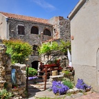 ...in Lubenice (Suvenirnica HELM) / Cres