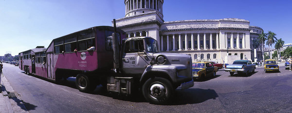 öffentlicher Bus in havanna