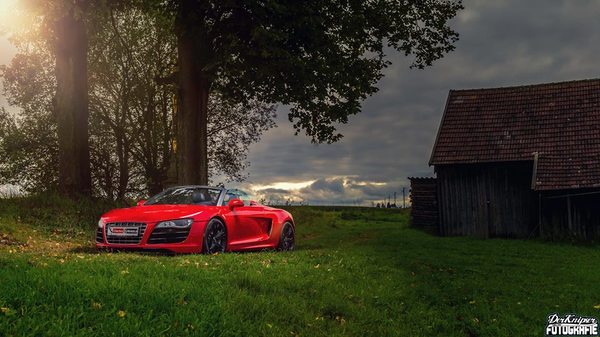 Little red riding hood(less)