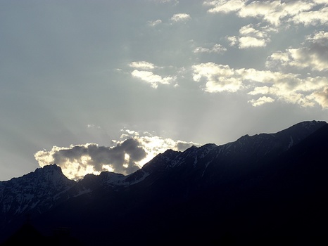 Sonnenuntergang in den Bergen
