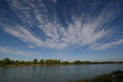 Weitwinkelübungen an der Donau