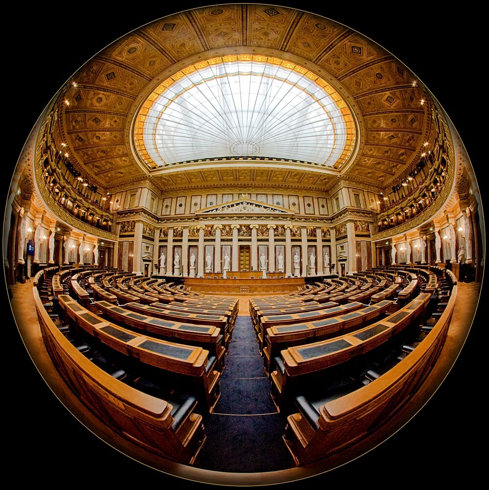 Parlament  Wien - historischer Bundesrats-Saal - Fisheye-Aufnahme 2023