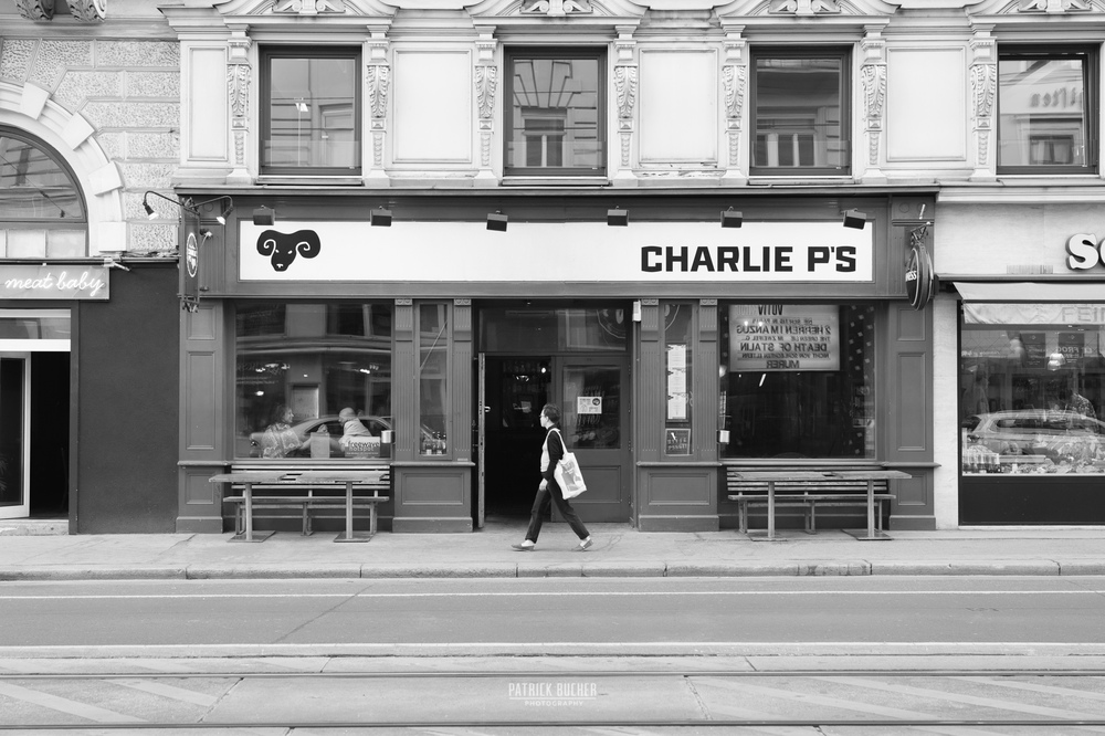 Charlie P's - street photography Wien