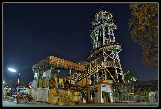 Toboggan by night...
