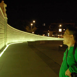Mauer speiender Kumpl